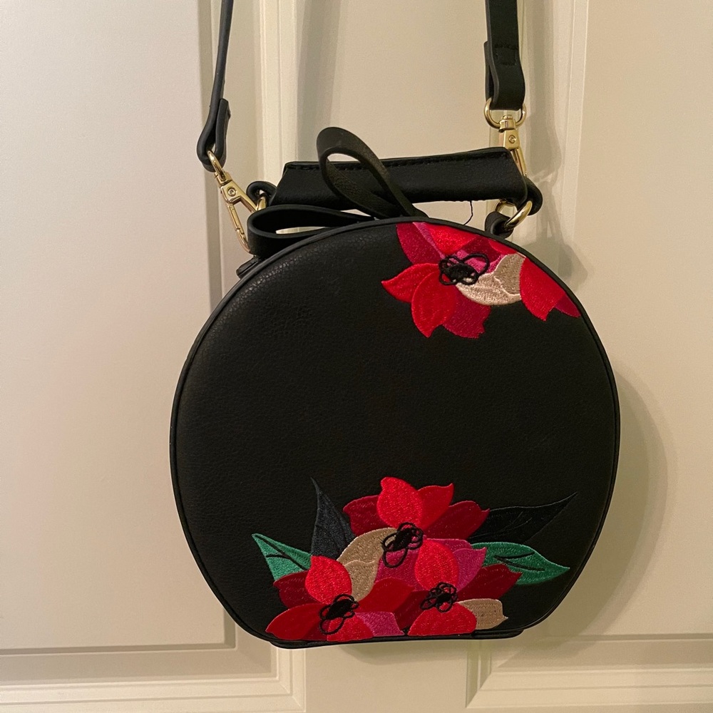 Black and Floral Round Purse